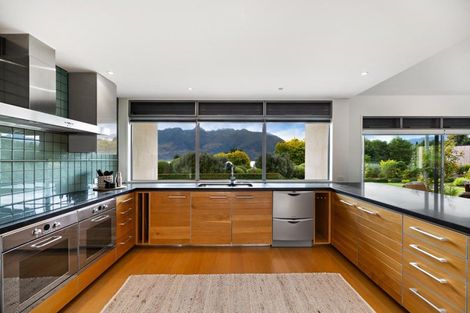 Photo of property in 3 Bayonet Peak Place, Drift Bay, Queenstown, 9371