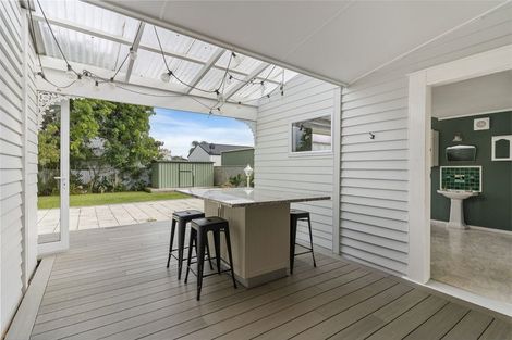 Photo of property in 219 The Square, Whangamata, 3620