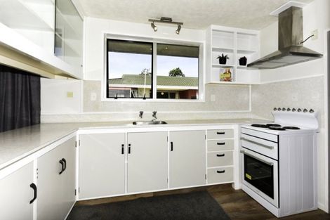 Photo of property in 2/33 Northfield Road, Casebrook, Christchurch, 8051