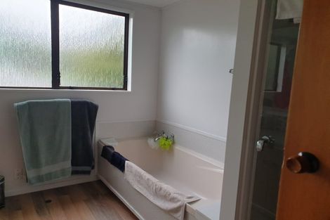 Photo of property in 109 Mark Avenue, Grenada Village, Wellington, 6037