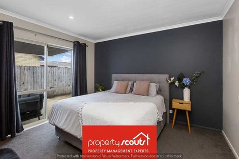 Photo of property in 10 Peachstone Lane, Henderson, Auckland, 0612