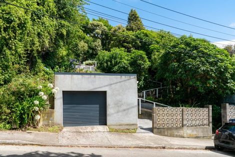 Photo of property in 15 Garfield Street, Brooklyn, Wellington, 6021