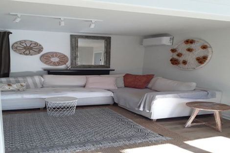 Photo of property in 1/22 Neptune Avenue, Beach Haven, Auckland, 0626