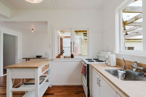 Photo of property in 1059 Pouewe Street, Kawhia, 3889