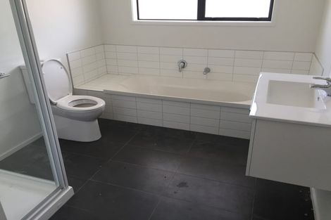 Photo of property in 4 Naeo Close, Papamoa Beach, Papamoa, 3118