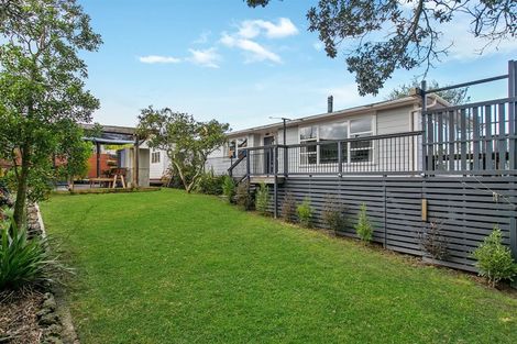 Photo of property in 87 Oreil Avenue, West Harbour, Auckland, 0618