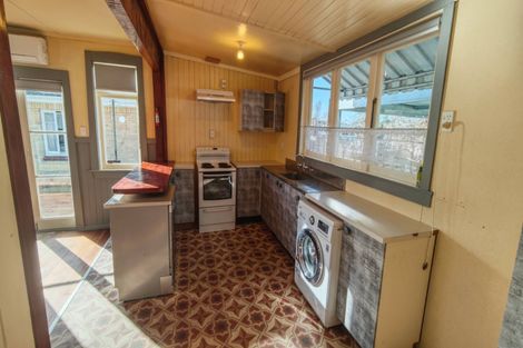 Photo of property in 204 Hakanoa Street, Huntly, 3700