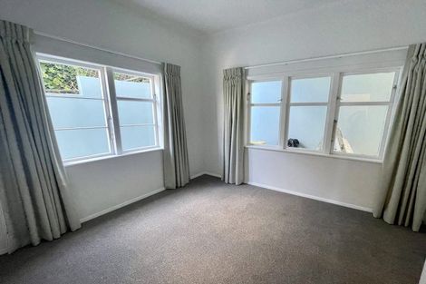 Photo of property in 25 Grafton Road, Roseneath, Wellington, 6011