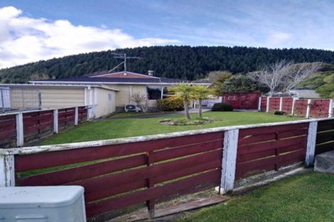 Photo of property in 10a Buckley Grove, Paraparaumu, 5032