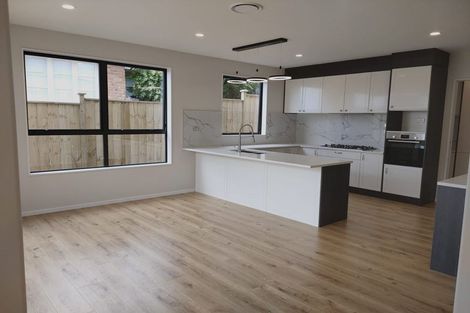 Photo of property in 3/5 Bolton Street, Blockhouse Bay, Auckland, 0600