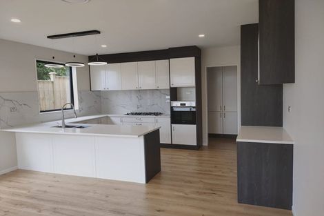 Photo of property in 3/5 Bolton Street, Blockhouse Bay, Auckland, 0600