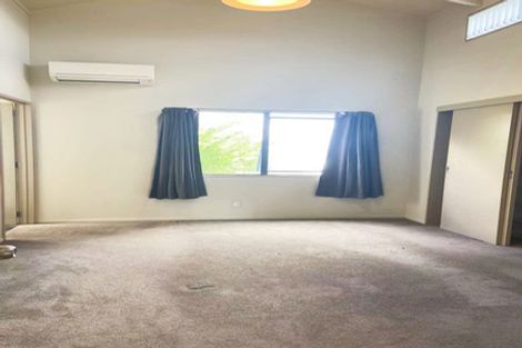 Photo of property in 97 Totaravale Drive, Totara Vale, Auckland, 0629