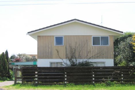 Photo of property in 1247 Papamoa Beach Road, Papamoa Beach, Papamoa, 3118