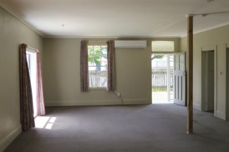 Photo of property in 8 Arawa Street, Welbourn, New Plymouth, 4312