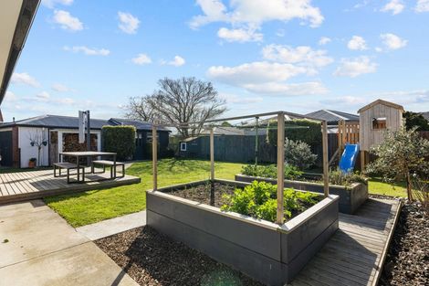 Photo of property in 6 Kingsgate Place, Burnside, Christchurch, 8053
