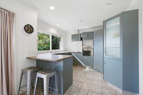 Photo of property in 18 Bateleur Close, Welcome Bay, Tauranga, 3112