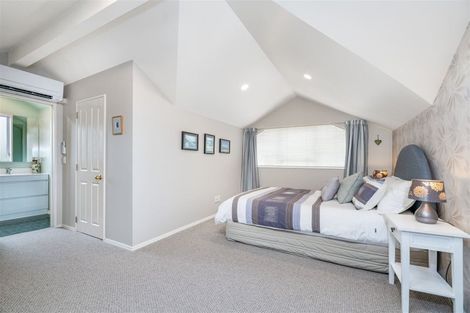 Photo of property in 31 Jubaea Place, Henderson, Auckland, 0610