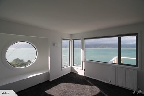 Photo of property in 26 Tai Paku Paku Road, Karaka Bays, Wellington, 6022