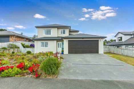 Photo of property in 3 Routeburn Avenue, Aotea, Porirua, 5024