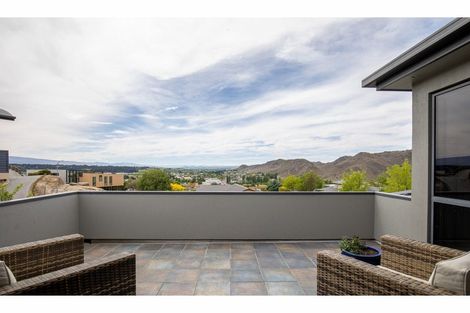 Photo of property in 21 Bodkin Road, Bridge Hill, Alexandra, 9320