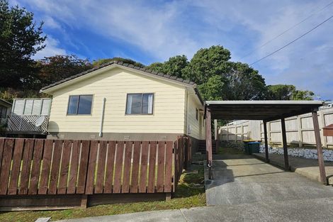 Photo of property in 154 Sievers Grove, Cannons Creek, Porirua, 5024