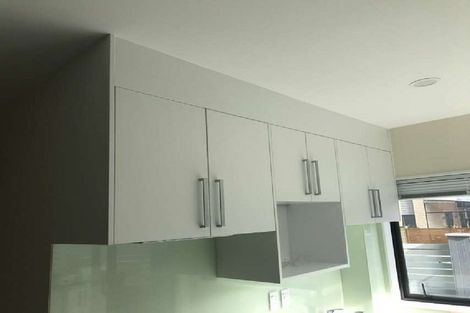 Photo of property in 2 Veneta Close, Flat Bush, Auckland, 2019