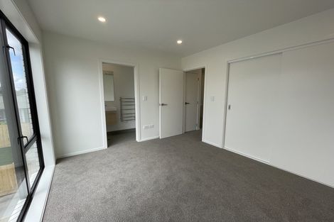 Photo of property in 1/12 Enderby Drive, Te Atatu Peninsula, Auckland, 0610