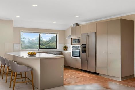 Photo of property in 92 George Deane Place, Greenhithe, Auckland, 0632