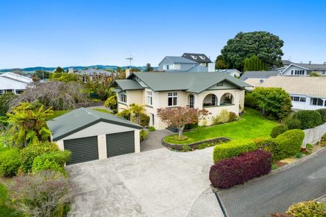 Photo of property in 384 Devonport Road, Tauranga South, Tauranga, 3112