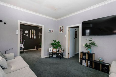 Photo of property in 49 Barraud Street, Dannevirke, 4930