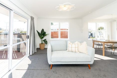 Photo of property in 17 Fitzroy Avenue, Fitzroy, Hamilton, 3206