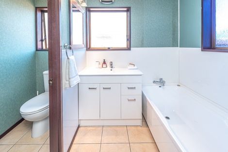 Photo of property in 56 Exeter Crescent, Springvale, Whanganui, 4501