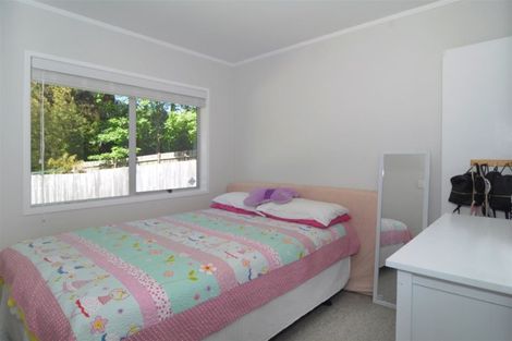 Photo of property in 1/333 Triangle Road, Massey, Auckland, 0614