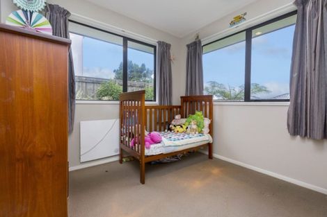 Photo of property in 22 Garrett Place, Riverstone Terraces, Upper Hutt, 5018