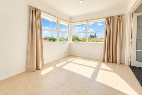 Photo of property in 61 Udys Road, Pakuranga, Auckland, 2010