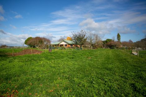 Photo of property in 10 Kittow Street, Tirau, 3410