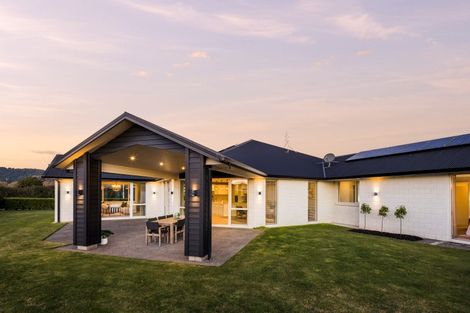 Photo of property in 129 Saint Kilda Road, Cambridge, 3434