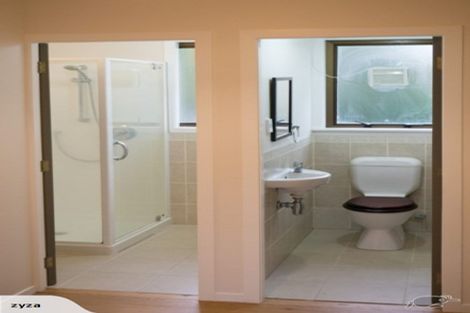 Photo of property in 118 Pembroke Street, Westown, New Plymouth, 4310