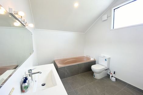 Photo of property in 40 Kewa Road, Albany Heights, Auckland, 0632