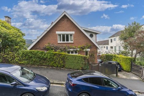 Photo of property in 99 Queen Street, North Dunedin, Dunedin, 9016