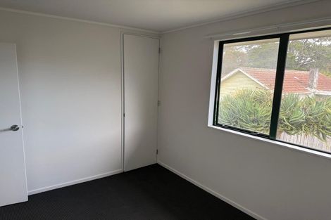 Photo of property in 10 Kaponga Crescent, New Lynn, Auckland, 0600