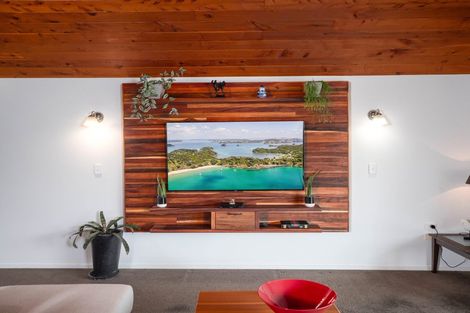 Photo of property in 68 Wiroa Road, Kerikeri, 0293