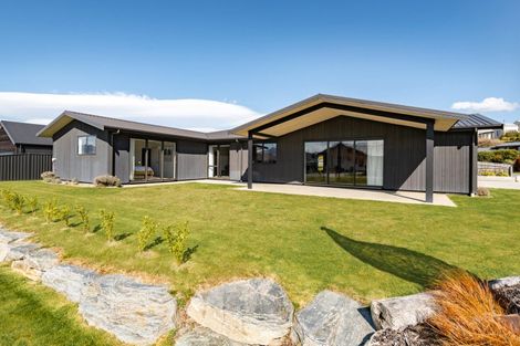 Photo of property in 1 Turnbull Crescent, Wanaka, 9305