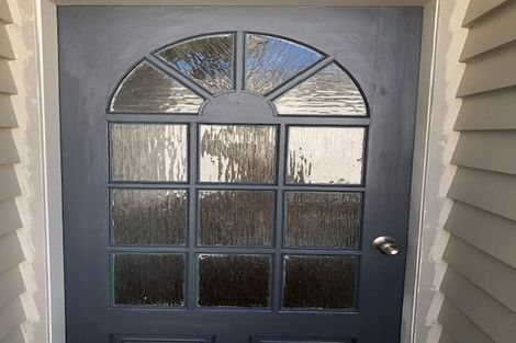 Photo of property in 25 William Souter Street, Forrest Hill, Auckland, 0620