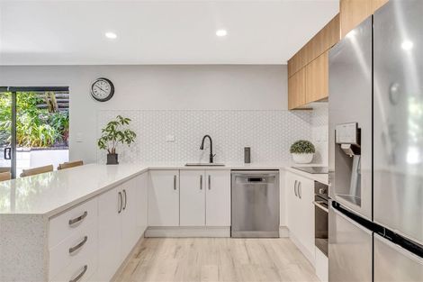 Photo of property in 8 Opoia Road, Hamilton East, Hamilton, 3216