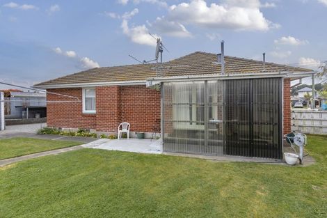 Photo of property in 3 Huron Street, Wainoni, Christchurch, 8061