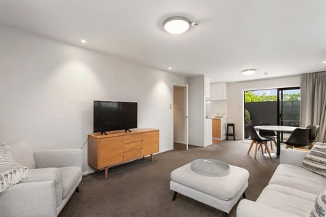 Photo of property in 2/18 Carlton Mill Road, Merivale, Christchurch, 8014