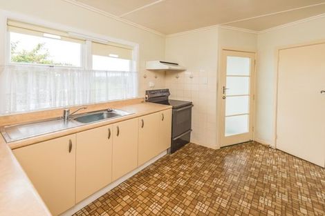 Photo of property in 11 Toi Street, Tawhero, Whanganui, 4501