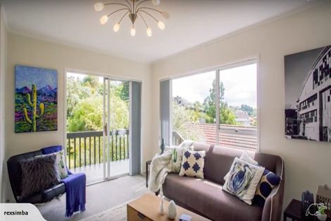 Photo of property in 2/20 Malters Place, Browns Bay, Auckland, 0630