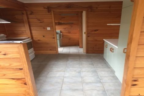 Photo of property in 2/30 Charles Dickens Drive, Mellons Bay, Auckland, 2014